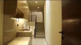 Rumah Siap Huni Dengan Spek Mewah di Kemang, Jakarta Selatan