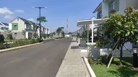 Rumah TERAWAT siap Huni Furnished di Summarecon Bandung dijual MURAH