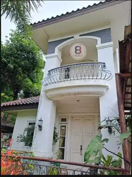 Rumah Senayan 1 Posisi Hook di  Bintaro Jaya Sektor 9