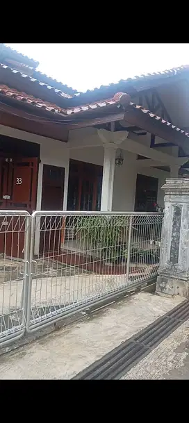 Jual rumah bayar tanah nya saja