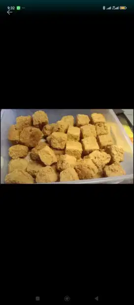 Dibutuhkan segera staff menggoreng dan berjualan