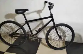 Sepeda ukuran 24. Rem tarpedo kondisi normal