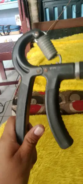 Yang mau mau aja