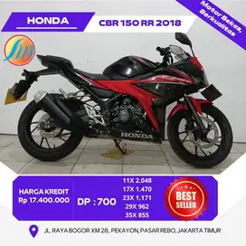 HONDA CBR 150 R THN 2018 KONDISI MULUS SIAP PAKAI BERGARANSI