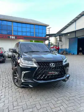 Toyota Lexus LX570 A/T Hitam 2008  zenix glc 250 ft 86 mazda lexus nx
