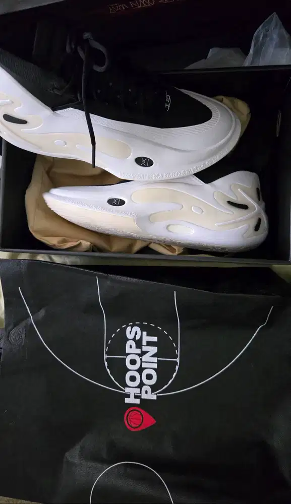 SEPATU BASKET LI-NING MEN WAY OF WADE 11 WHITE