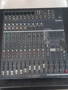 Power mixer Yamaha Emx 5014c