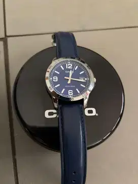 Dijual jam tangan biru casio baru