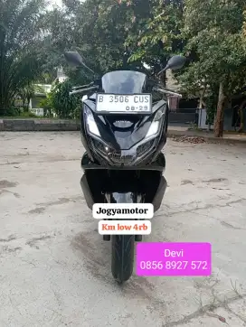 Honda PCX 160 tahun 2024 motor second kilometer rendah