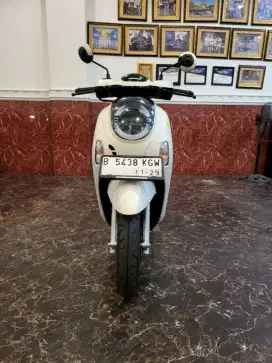 DP 1,7 JT SCOOPY PRESTIGE TERBARU 2024 MOTOR GRES KAYA BARU