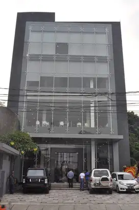 Gedung Usaha 4 Lantai di Fatmawati Kebayoran Baru Jakarta Selatan