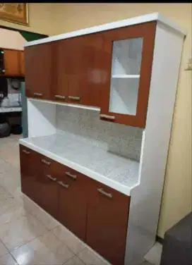 Lemari piring 4pintu triblok
