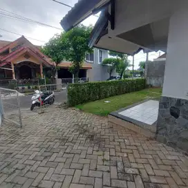Rumah Harga Murah dan Luas di Kemang Pratama Bekasi