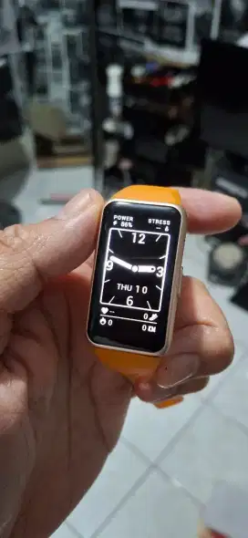 huawei band 6, minus tombol fisik tidak berfungsi