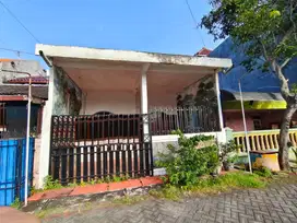 Rumah Bagus Terawat Siap Huni Strategis Gunungsari Surabaya