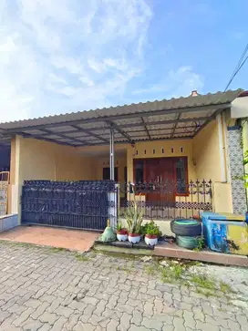 Rumah Bagus Terawat Siap Huni Strategis Gunungsari Surabaya