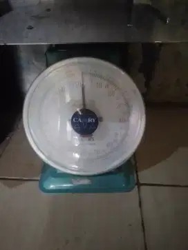 Jual timbngan bekas pemakyan baru 3bln kapasitas 150klg