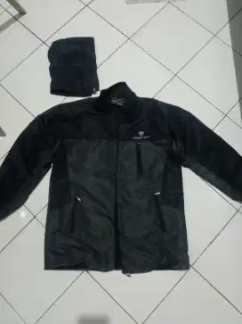 Dijual jaket pria triple F