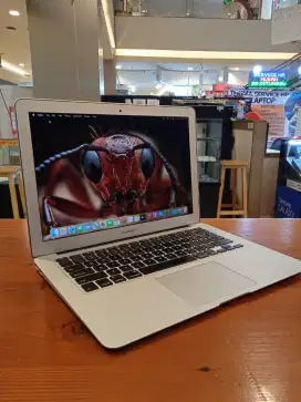 Macbook Air 13 inch early 2015