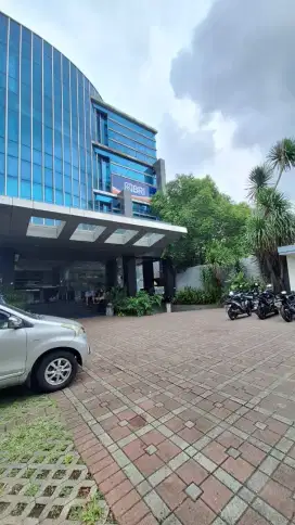 Dijual gedung siap pakai 4 lantai di Tebet Jakarta Selatan