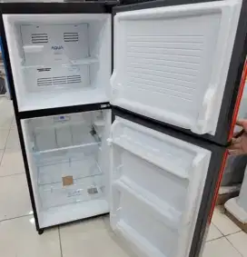 DIJUAL KULKAS (BEKAS) MERK AQUA AQR-D251