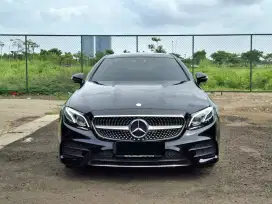 (km 25rb)Mercy E300 Coupe AMG line. Tahun 2017. Hitam. New a like