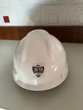 Helm Proyek Putih