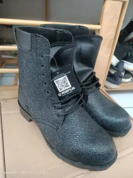 Jual sepatu jatah security