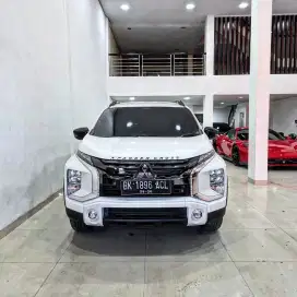 (DP36JT) XPANDER CROSS ROCKFORD Black Edition 2021 / 2022 mitsubishi