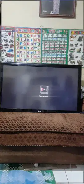 Dijual TV LED merk LG 42 inchi