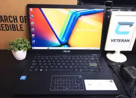 Laptop Asus VivoBook Ssd 512gb Layar FHD IPS NumberPad Kalkulator
