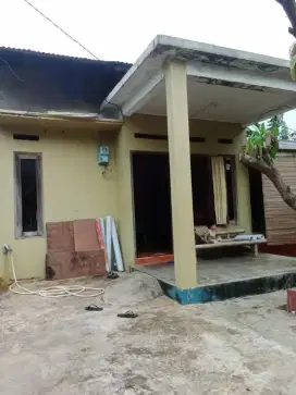 Jual segera rumah + kontrakan 2