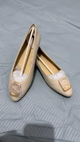 Sepatu Buttonscarves Sisu Shoes