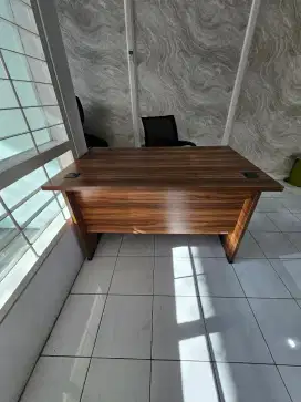 Meja dan Kursi kantor