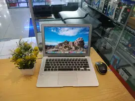SIAP PAKE MACBOOK AIR 2015 CORE i5 RAM 8GB SSD 256GB