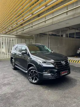 Toyota Fortuner 2.4 VRZ GR At Diesel 2021