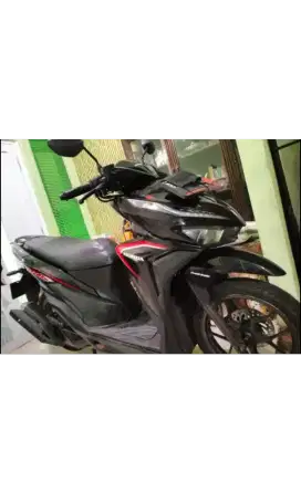 Vario 125 PGMF1 th.2020 Hitam