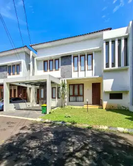 Dijual rumah siap huni dalam cluster di Cilandak seberang Citos