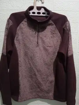 Sweater wanita cocok untuk musim hujan