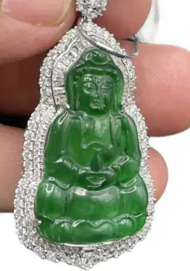 Jadeite jade giok giok Burma type A liontin