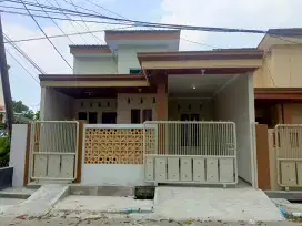 Disewakan rumah pojok baru 1 lt di sarirogo sidoarjo