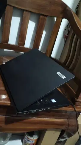 Laptop Acer Travelmate P2410- Corei5-8250u GEN 8 RAM 8GB-SSD NVME 256G