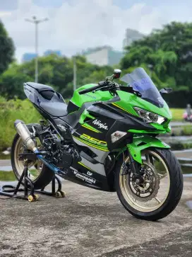 Kawasaki Ninja 250 FI SE KRT