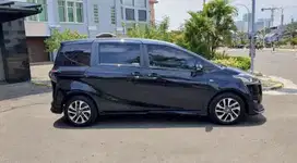 Toyota Sienta Q 2017 at tdp 30juta siap pakai