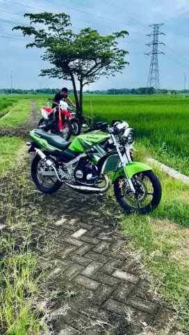 Kawasaki Ninja Ss Th 2014