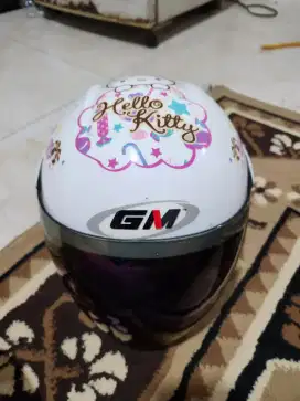 Helm anak hello kitty