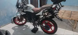 Honda CB 150 R Steeet Fire Putih, tahun 2013