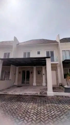 Rumah baru grees greenland surabaya barat