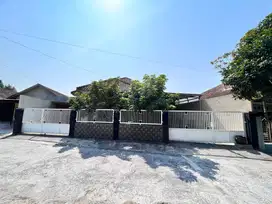 Direct owner ! Jual rumah + furniture Lokasi seputaran jl. Raya tajem.