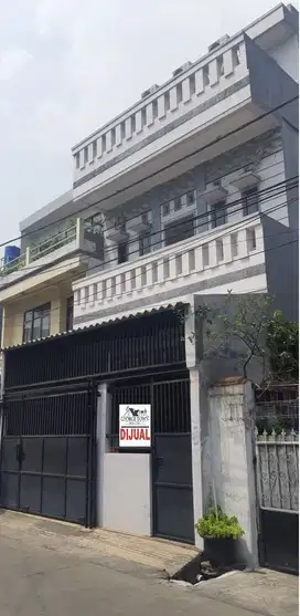 Rumah Jelambar (Ukuran 6x12 m)